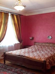 Satılır Köhnə Tikili, Nəsimi.r, 28 May.m-4