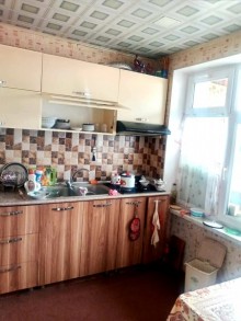 Satılır Köhnə Tikili, Sabunçu.r, Bakıxanov-4