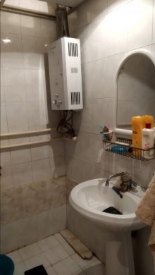 Satılır Köhnə Tikili, Xətai.r, Əhmədli, Əhmədli.m-3