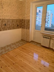 Satılır Köhnə Tikili, Suraxanı.r, Yeni Günəşli, Xalqlar Dostluğu m..m-10
