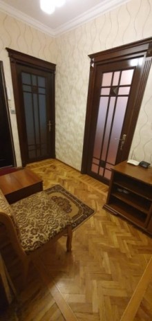 Satılır Köhnə Tikili, Nərimanov.r, Gənclik.m-9