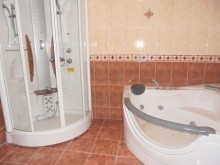 Satılır Həyət evi, Səbail.r, Badamdar-13
