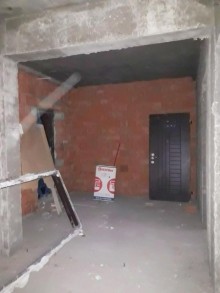 Satılır Yeni Tikili, Nəsimi.r, 20 Yanvar.m-17