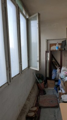 Satılır Köhnə Tikili, Binəqədi.r, 8-ci mikrorayon, Azadlıq.m-9