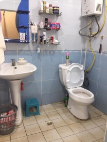 Satılır Köhnə Tikili, Binəqədi.r, 8-ci mikrorayon, Azadlıq.m-9