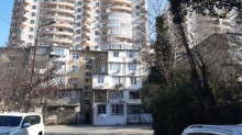 Satılır Köhnə Tikili, Yasamal.r, Yasamal, İnşaatçılar.m-1
