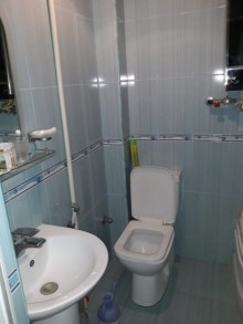 Satılır Köhnə Tikili, Yasamal.r, Yasamal, İnşaatçılar.m-4