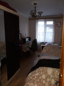 Satılır Köhnə Tikili, Yasamal.r, Yasamal, İnşaatçılar.m-10