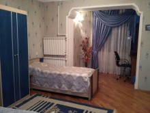 Satılır Köhnə Tikili, Sabunçu.r, Bakıxanov-13