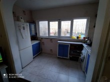 Satılır Köhnə Tikili, Binəqədi.r, 6-cı mikrorayon, Nəsimi.m-3