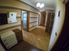 Satılır Yeni Tikili, Binəqədi.r, 9-cu mikrorayon, Memar Əcəmi.m-5