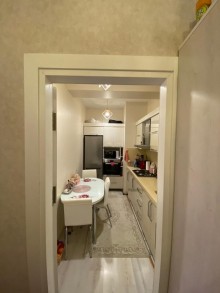 Satılır Yeni Tikili, Yasamal.r, 20 Yanvar.m-7
