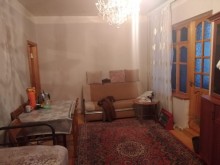 Satılır Köhnə Tikili, Binəqədi.r, 9-cu mikrorayon, Memar Əcəmi.m-4