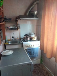 Satılır Köhnə Tikili, Nəsimi.r, 4-cü mikrorayon, Memar Əcəmi.m-6