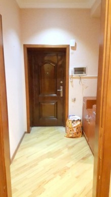 Satılır Yeni Tikili, Yasamal.r, Yeni Yasamal, İnşaatçılar.m-9