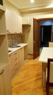 Satılır Yeni Tikili, Yasamal.r, Yeni Yasamal, İnşaatçılar.m-11