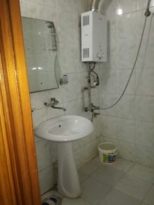 Satılır Köhnə Tikili, Nəsimi.r, 3-cü mikrorayon, Memar Əcəmi.m-10