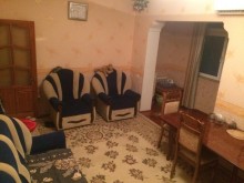 Satılır Köhnə Tikili, Binəqədi.r, 9-cu mikrorayon, Memar Əcəmi.m-5