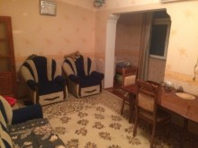 Satılır Köhnə Tikili, Binəqədi.r, 9-cu mikrorayon, Memar Əcəmi.m-7