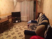 Satılır Köhnə Tikili, Binəqədi.r, 9-cu mikrorayon, Memar Əcəmi.m-16