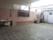 Satılır Həyət evi, Yasamal.r, İnşaatçılar.m-8