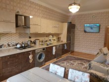 Satılır Həyət evi, Binəqədi.r, Avtovağzal.m-19