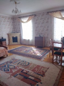 Satılır Həyət evi, Binəqədi.r, 6-cı mikrorayon, Nəsimi.m-14