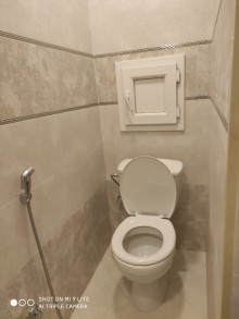 Satılır Köhnə Tikili, Nəsimi.r, 3-cü mikrorayon, Memar Əcəmi.m-5
