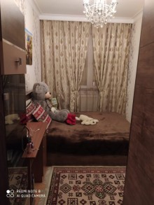 Satılır Köhnə Tikili, Nəsimi.r, 4-cü mikrorayon, Memar Əcəmi.m-7