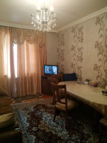 Satılır Köhnə Tikili, Nəsimi.r, 4-cü mikrorayon, Memar Əcəmi.m-3
