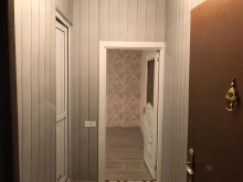 Satılır Köhnə Tikili, Nəsimi.r, 4-cü mikrorayon, Memar Əcəmi.m-3