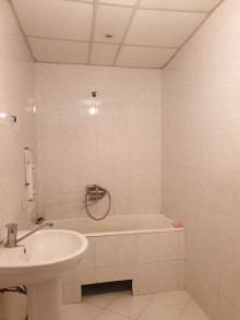 Satılır Köhnə Tikili, Sabunçu.r, Bakıxanov-6