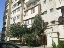 Satılır Köhnə Tikili, Binəqədi.r, 6-cı mikrorayon, Nəsimi.m-1