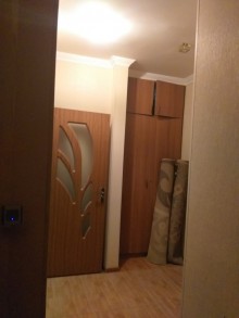 Satılır Köhnə Tikili, Nəsimi.r, 4-cü mikrorayon, Memar Əcəmi.m-2