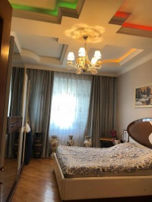 Satılır Yeni Tikili, Binəqədi.r, 9-cu mikrorayon-13