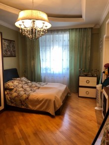 Satılır Yeni Tikili, Binəqədi.r, 9-cu mikrorayon-14