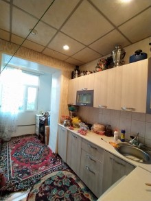 Satılır Köhnə Tikili, Sabunçu.r, Bakıxanov-2
