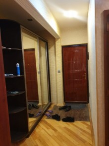 Satılır Köhnə Tikili, Sabunçu.r, Bakıxanov-9