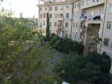 Satılır Köhnə Tikili, Sabunçu.r, Bakıxanov-1