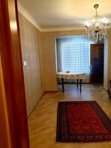 Satılır Köhnə Tikili, Sabunçu.r, Bakıxanov-9