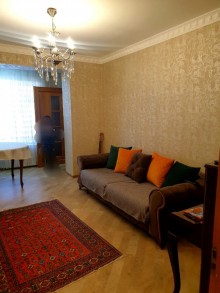 Satılır Köhnə Tikili, Sabunçu.r, Bakıxanov-10