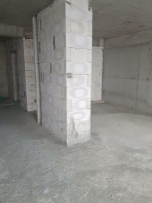 Satılır Yeni Tikili, Nizami.r, Xalqlar Dostluğu m..m-3