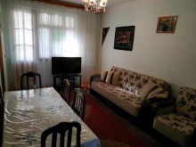 Satılır Köhnə Tikili, Nəsimi.r, 4-cü mikrorayon, Memar Əcəmi.m-2