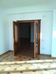 Satılır Yeni Tikili, Yasamal.r, Elmlər Akademiyası.m-3