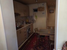 Satılır Köhnə Tikili, Yasamal.r, Yasamal, Elmlər Akademiyası.m-4