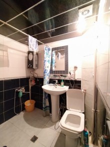 Satılır Köhnə Tikili, Sabunçu.r, Bakıxanov-8