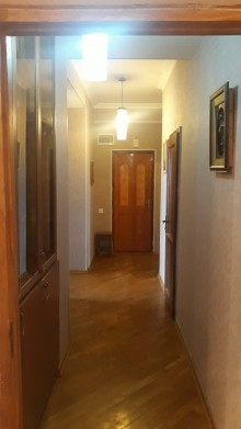 Satılır Yeni Tikili, Nizami.r, 8-ci kilometr, Xalqlar Dostluğu m..m-10