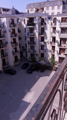 Satılır Yeni Tikili, Xırdalan.ş-14