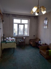 Satılır Köhnə Tikili, Xətai.r, Əhmədli, Əhmədli.m-1