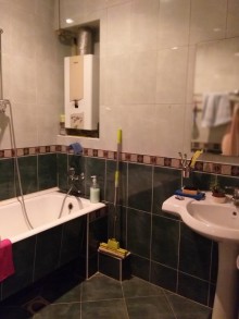 Satılır Köhnə Tikili, Sabunçu.r, Bakıxanov, Koroğlu.m-8